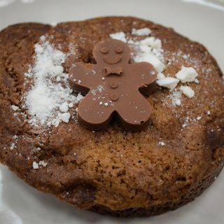 NUEVA Crumbl Cookie Chocolate con CHURROS