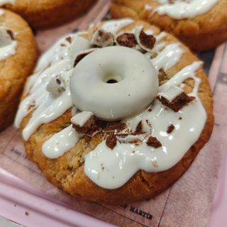 Crumbl Cookie Filipinos