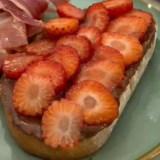 Tostas Nutella y Fresas 
