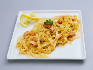Tagliatelle Al Salmone