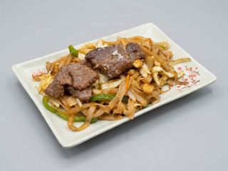 144Thai Noodle con ternera