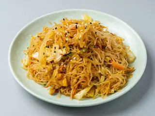 405.Tallarines Finos curry con gamba 
