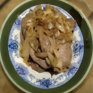 208. Ternera Con Cebolla
