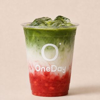 Iced strawberry matcha