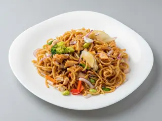 Yakisoba Con Pollo