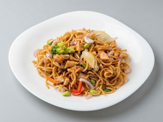 Yakisoba Con Pollo