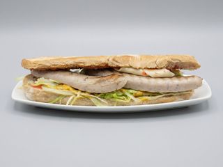 Bocadillo De Salchicha Barbacoa