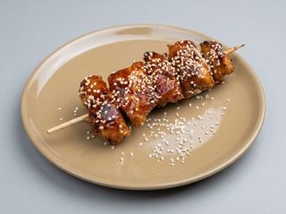 Yakitori De Pollo Y Sésamo (2 Uds.)