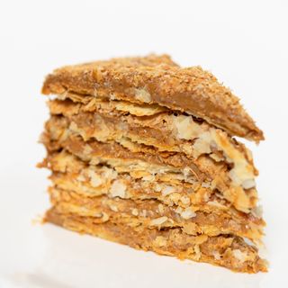 Mil hojas de dulce de leche y nueces (ración)