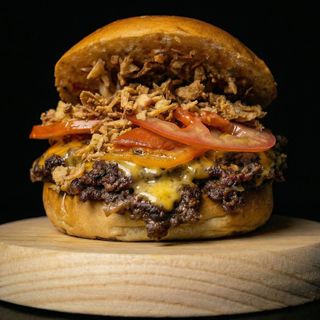 CLASSIC SMASH BURGER+ PATATAS