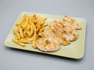 Pechuga de pollo plancha con papas