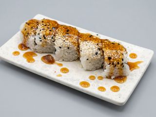 M3.Maki sushi de pollo (8uds)