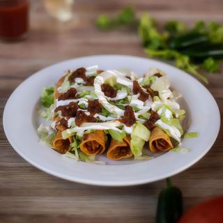 Tacos Dorados De Pollo