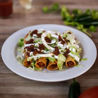 Tacos Dorados De Pollo