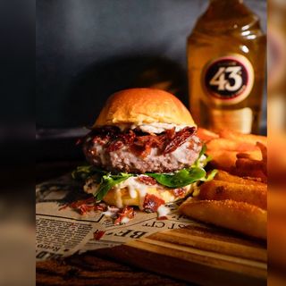 Licor 43 Burger