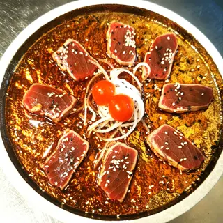 12.Tataki de atún (8u)