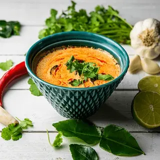 19. Tom yam kum, sopa Thailandesa con langostinos *