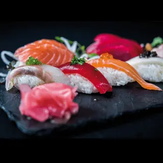 43.- Moriawase sushi y sashimi