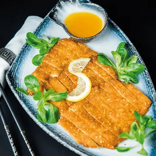 57.- Filete de pollo al pan rallado japonés en salsa limón