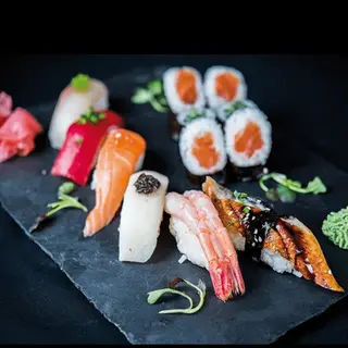 38c.Moriawase sushi y maki
