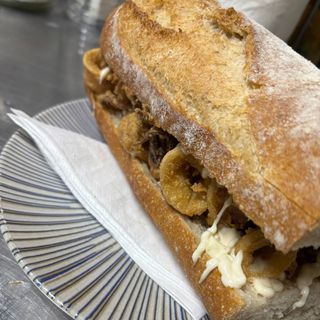 bocadillo de chipirones