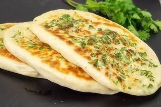 Naan De Queso Y Ajo