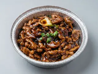 79. Ternera Con Salsa De Pimienta Negra