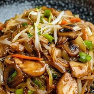 36. Chop Suey Salteada