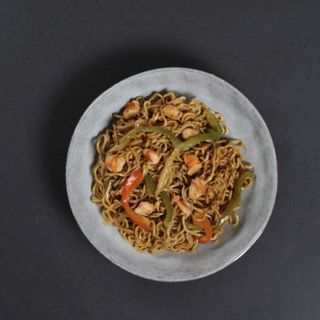 Yakisoba con Gambas