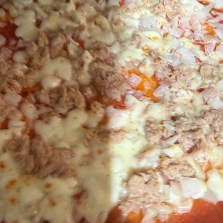 Pizza tonno