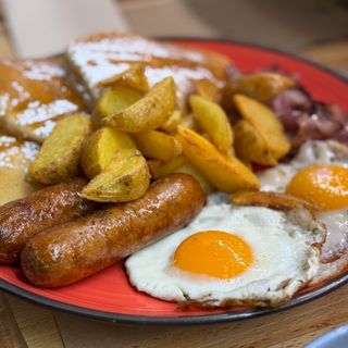 Desayuno Súper Travolta