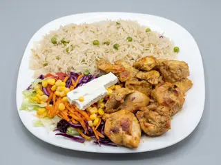 Plato de shish tawook  pollo con arrz
