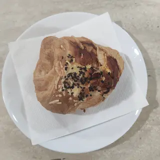 Croissant 4 Quesos (1 Ud.)
