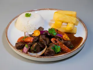 Lomo Saltado Premium
