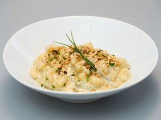 Gnocchi Ala Gorgonzola Y Nueces Picados