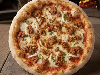 Pizza Con Salsiccia E Cipolla (33 Cm.)