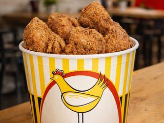 Menú 10 piezas Pollo Delicious Broaster con y 2 patatas