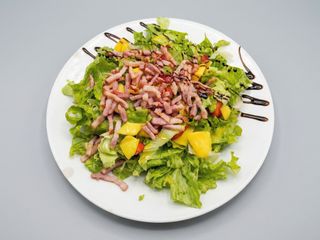 Ensalada Con Mango Y Fresas