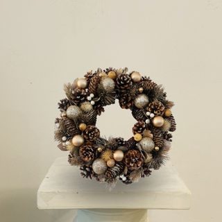 Corona Navidad Brillos de Oro