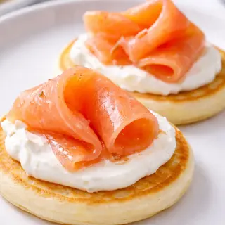 PANCAKES SALMÓN