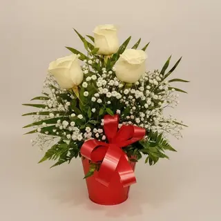 Centro 3 rosas blancas