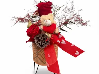 Centro Rosas Eternas Peluche