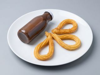 Esmorzar individual SENSE  GLUTEN: 3 xurros + 200ml. de xocolata