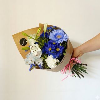 Ramo de Flor Variada "Blue Moon"