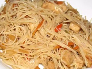 FIDEOS CON POLLO