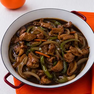 Ternera Con Salsa De Pimienta Negra