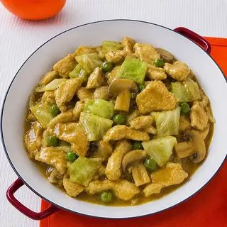 Pollo Con Salsa Al Curry