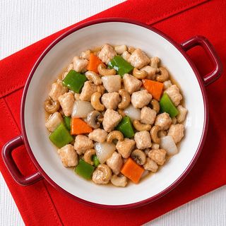 Pollo Con Nueces