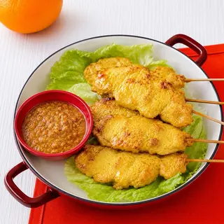 Pincho de pollo con salsa Satay(cacahuetes)