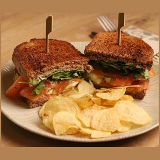 Panini Salmon Y Aguacate